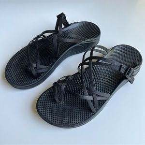 Chacos Black Strappy Hiking Sandals W8
